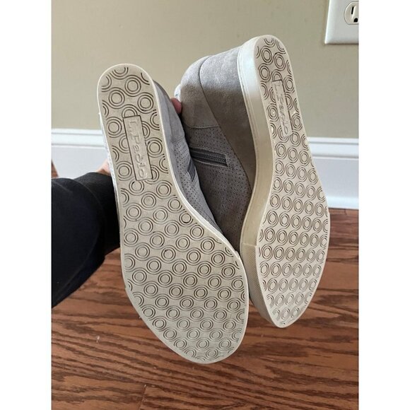 Linea Paolo Wedge Booties - Picture 5 of 7